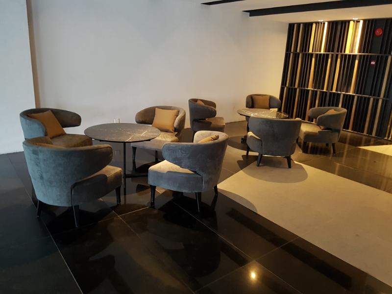 the reach condominium 6