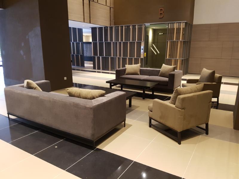the reach condominium 7