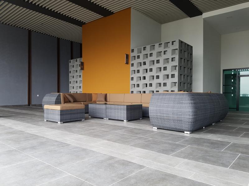 the reach condominium 11